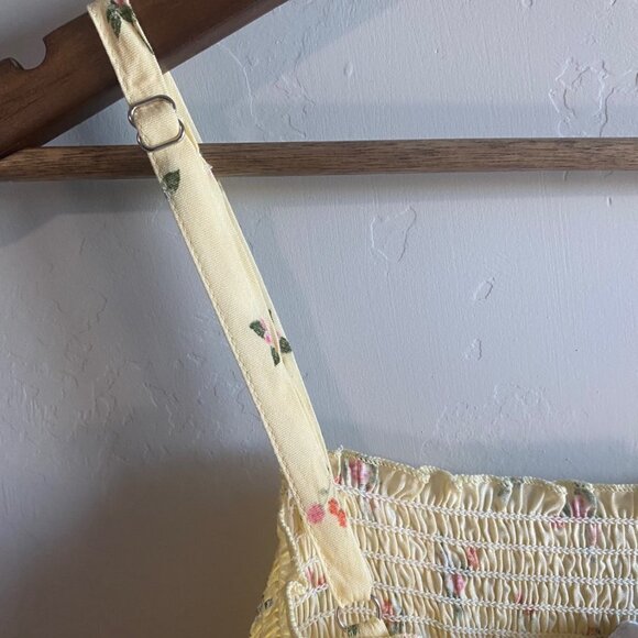 Forever 21 - Smocked Crop Top like Kendal Jenners - Picture 6 of 9